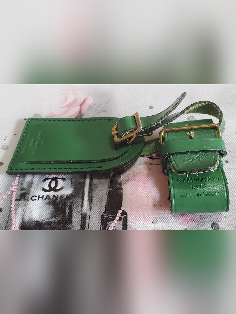 Louis Vuitton smooth leather luggage tag and Poignet Set